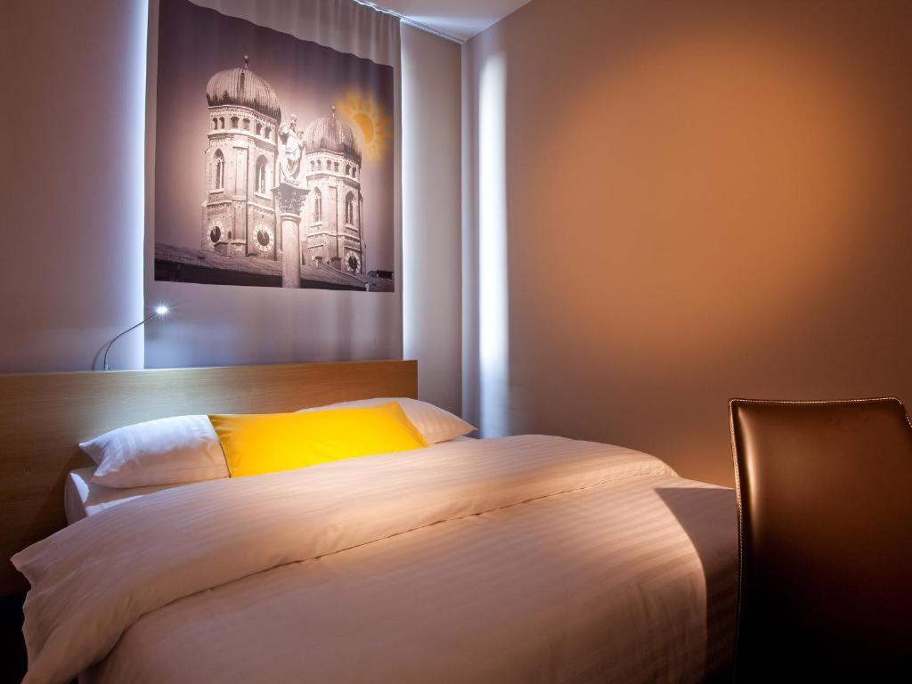 B&B Hotel Muenchen-Moosach Kültér fotó